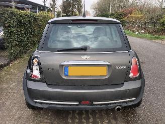 Mini Cooper 1.6 cooper pepper picture 5