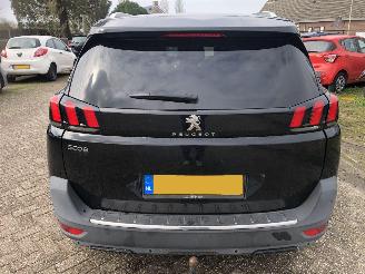Peugeot 5008 1.2 pure tech allure picture 5