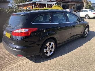 Ford Focus 1.0 ecoboost titanium picture 4