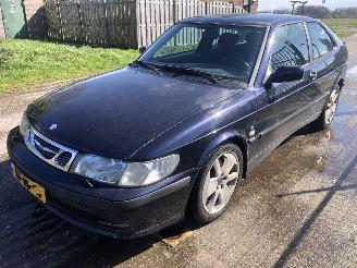 krockskadad bil auto Saab 9-3 9-3 Coupé 2.0 t 2002/7