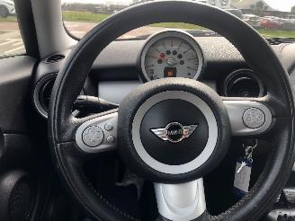 Mini Cooper 1.6 Cooper Pepper picture 11