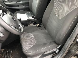 Renault Clio 0.9 TCE  BOSE picture 15