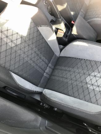 Volkswagen Taigo 1.5 TSI R-line picture 21