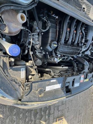 Peugeot 208 208 1.2 PureTech Blue Lease Active picture 9