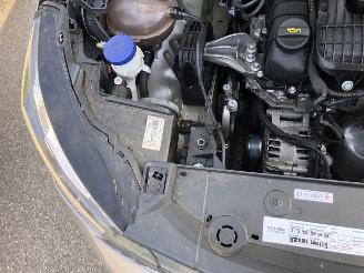 Peugeot 208 208 1.2 PureTech Blue Lease Active picture 14