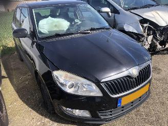 krockskadad bil auto Skoda Fabia Fabia Combi 1.2 TDI Greenline 2010/7