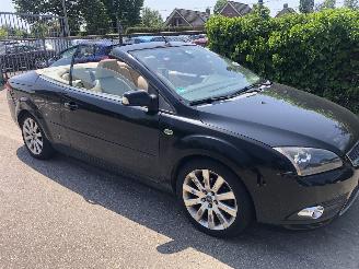 krockskadad bil auto Ford Focus Focus Coupé-Cabriolet 1.6-16V Titanium 2008/2