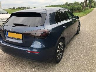 Mercedes A-klasse A 180 PREMIUM  PLUS picture 4