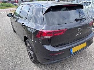 Volkswagen Golf life   1.0 picture 6