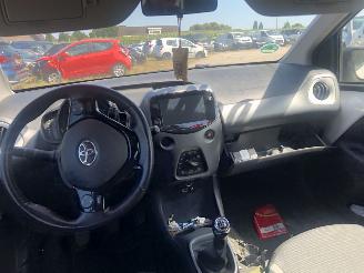 Toyota Aygo Aygo 1.0 VVT-i x-joy picture 16