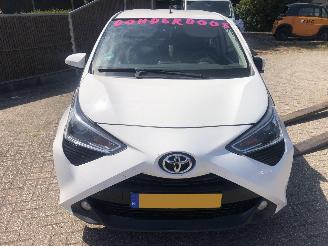 Avarii autoturisme Toyota Aygo Aygo 1.0 VVT-i x-joy 2021/3