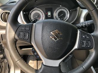 Suzuki Vitara 1.5 hybride 4x4 vier wheeeldrive picture 17