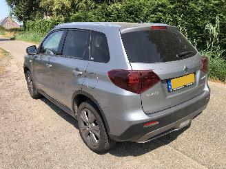uszkodzony samochody osobowe Suzuki Vitara 1.5 hybride 4x4 vier wheeeldrive 2022/3