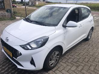 Voiture accidenté Hyundai I-10 i10 1.0 Comfort 2020/6