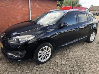 skadebil auto Renault Mégane Mégane Estate 1.2 TCe Limited 2015/4