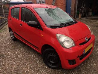 uszkodzony samochody osobowe Daihatsu Cuore couere 1.0 2010/1
