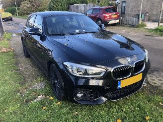 krockskadad bil auto BMW 1-serie 118i Corporate Lease High Executive 2017/9