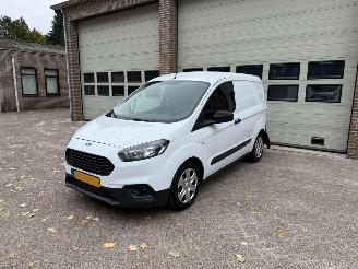 skadebil bedrijf Ford Transit Courier Van 1.0 Cruise Airco 53475 Km NAP ! 2019/4
