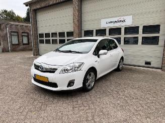 damaged passenger cars Toyota Auris 1.8 Full Hybrid Dynamic Navi Clima Cruise 2010/12