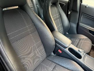 Mercedes A-klasse 200 Ambition Automaat Navi picture 6