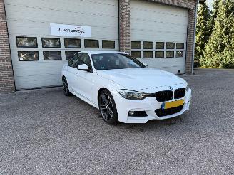 krockskadad bil auto BMW 3-serie 318i M-Sport Automaat Leder Cruise NAP ! 2019/3