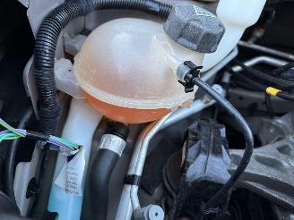 Citroën C4 cactus 1.2 e-VTi Business Automaat Navi Clima Cruise NAP ! picture 18