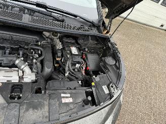 Peugeot 3008 1.6 e-THP Allure Automaat Navi Clima Cruise picture 15