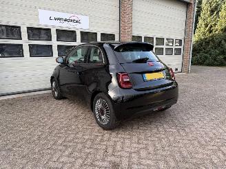 Fiat 500 RED 42 kWh Navi Clima 12205 Km NAP ! picture 4