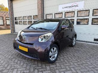 Toyota iQ 1.0 VVTi Comfort Airco Stoelverwarming picture 2
