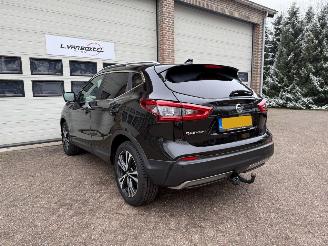 Nissan Qashqai 1.3 DIG-T N-Connecta Pano Navi Clima picture 3