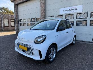 Coche accidentado Smart Forfour EQ Essential 18 kWh Automaat Cruise Clima 66258 Km NAP ! 2021/3
