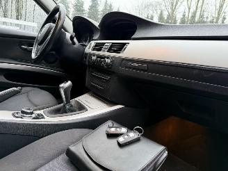 BMW 3-serie 318i High Executive Pano Navi Clima picture 5