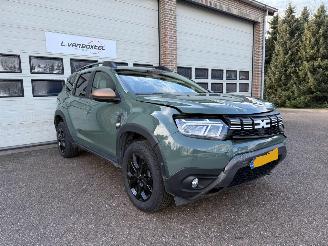 krockskadad bil auto Dacia Duster 1.3 TCe 150 Extreme Automaat Clima Navi 62900 Km NAP ! 2023/12