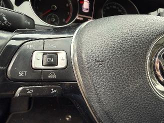 Volkswagen Golf 1.4 TSI Highline Automaat Pano Navi Clima Cruise picture 9