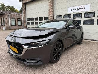 krockskadad bil auto Mazda 3 2.0 e-SkyActiv-X M Hybrid 180 Luxury Navi Clima Leder NAP ! 2020/2
