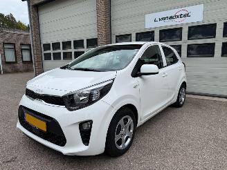 krockskadad bil auto Kia Picanto 1.0 DPI Comfortline Airco Cruise 39499 Km NAP ! 2024/5