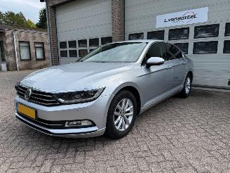 skadebil auto Volkswagen Passat 1.8 TSI Business Edition R Automaat 78125 Km ! 2017/6