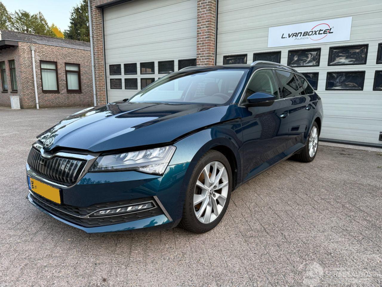 Skoda Superb 1.4 TSI iV PHEV Automaat Pano 93807 Km
