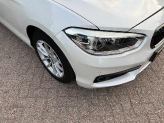 BMW 1-serie 120i Sport Automaat Navi Clima picture 16