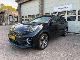 Unfallwagen Kia e-Niro ExecutiveLine 64 kWh Navi Clima NAP ! 2020/4