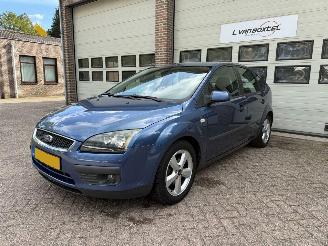 krockskadad bil auto Ford Focus 1.6-16V Futura Automaat Airco NAP ! 2006/7