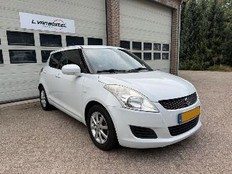 Damaged car Suzuki Swift 1.2 Summer EASSS Navi Airco 138564 Km NAP ! 2012/7