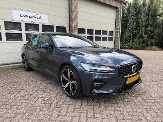 Unfallwagen Volvo S-60 2.0 B4 Ultimate Dark Automaat Pano Navi 95508 Km NAP ! 2022/12