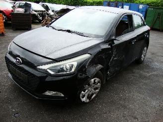 Salvage car Hyundai I-20  2015/1