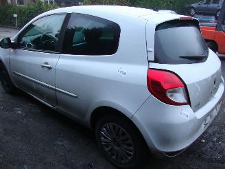 Renault Clio  picture 6