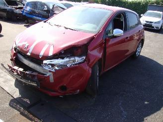 demontáž osobní automobily Peugeot 208  2017/1