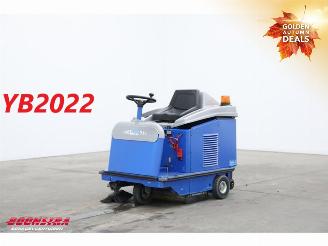 krockskadad bil machine Toyota  95 BJ 2022 33Hrs! Kehrmaschine / Veegmachine 2022/1