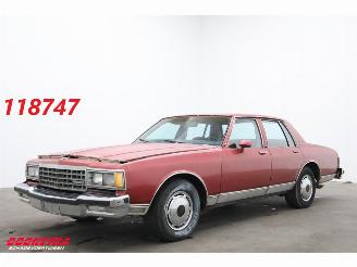 Auto incidentate Chevrolet Caprice 5.7 V8 350ci Aut. Airco Elek Ramen BJ 1983. 1983/1