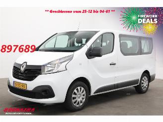skadebil bedrijf Renault Trafic Passenger 1.6 dCi Expression 9-Persoons Airco Bluetooth 2017/10