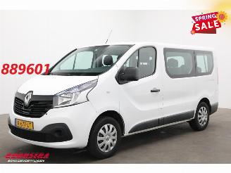 skadebil bedrijf Renault Trafic Passenger 1.6 dCi Expression 9-Persoons Airco Bluetooth 2018/5